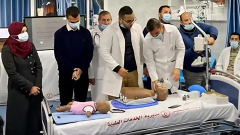 First Students Evacuated from Gaza to Pursue Education in the UK