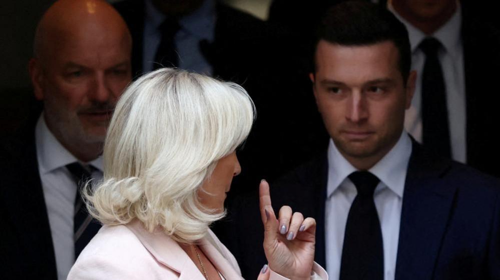 Marine Le Pen Defiant After Court Ruling, Announces New Presidential Bid