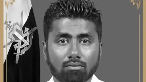 Tragic Divers' Search Claims Lives: Rescue Diver Dies in Maldives