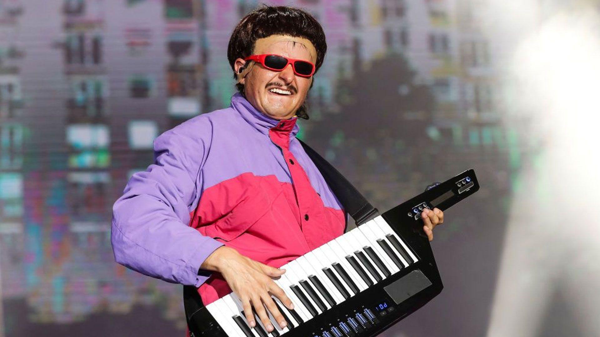 Oliver Tree Returns Home After Tragic Helicopter Crash