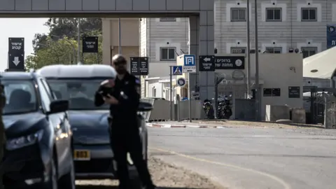 Human Rights Report: 94 Palestinian Deaths in Israeli Prisons in Less Than Two Years