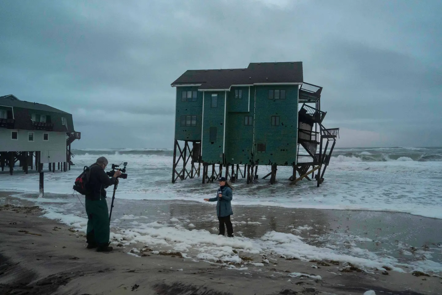 Nor'easter Hits East Coast: New Jersey Declares State of Emergency